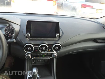 2025 Nissan Sentra SV – miniatura 17