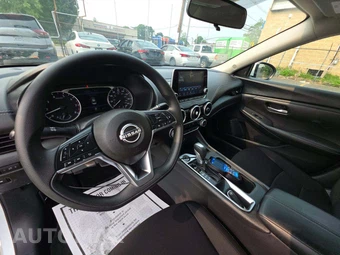 2025 Nissan Sentra SV – miniatura 10