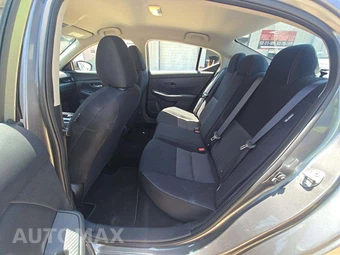 2025 Nissan Sentra SV – miniatura 10