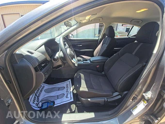 2025 Nissan Sentra SV – miniatura 3
