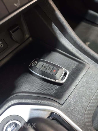 2025 Nissan Sentra SV - miniatura 8