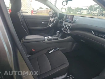 2025 Nissan Sentra SV - miniatura 8