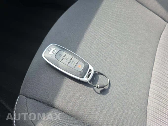 2025 Nissan Sentra SV - miniatura 5
