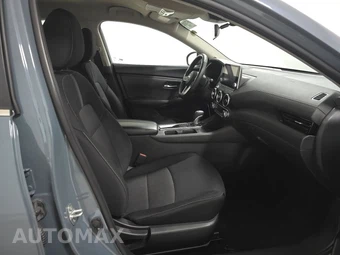 2025 Nissan Sentra SV – miniatura 8