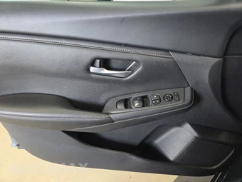 2025 Nissan Sentra SV – miniatura 9