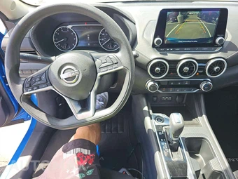 2025 Nissan Sentra SV – miniatura 10