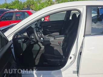 2025 Nissan Sentra SV – miniatura 7