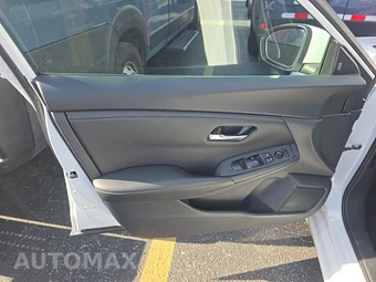2025 Nissan Sentra SV – miniatura 9