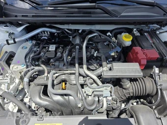 2025 Nissan Sentra SV – miniatura 3