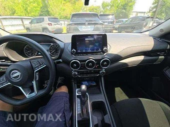 2025 Nissan Sentra SV – miniatura 10