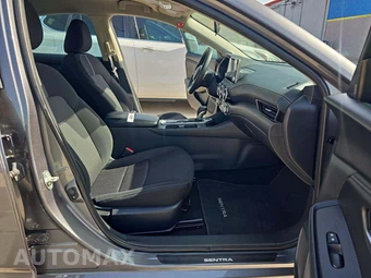 2025 Nissan Sentra SV – miniatura 18