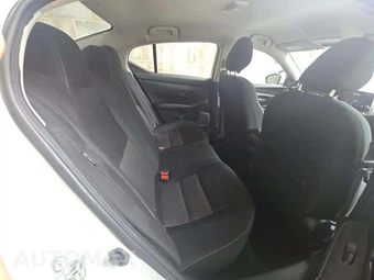 2025 Nissan Sentra SV – miniatura 16