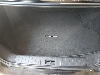2025 Nissan Sentra SV – miniatura 16
