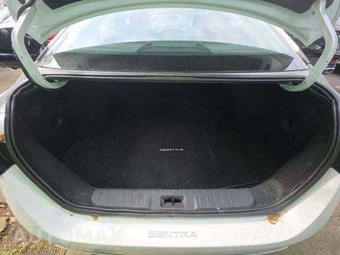 2025 Nissan Sentra SV - miniatura 14