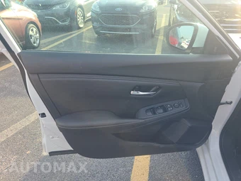 2025 Nissan Sentra SV – miniatura 9