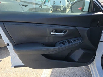 2025 Nissan Sentra SV – miniatura 15
