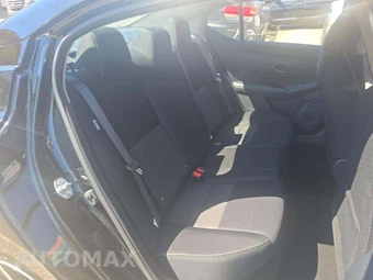 2025 Nissan Sentra SV – miniatura 16