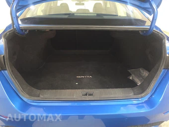 2025 Nissan Sentra SV – miniatura 16