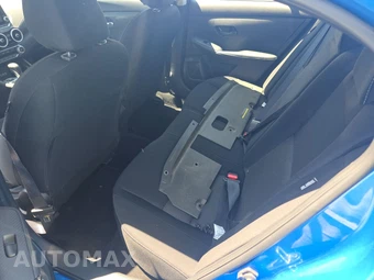 2025 Nissan Sentra SV – miniatura 13