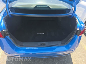 2025 Nissan Sentra SV – miniatura 17