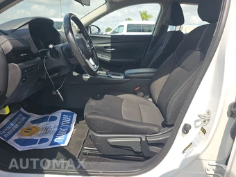 2025 Nissan Sentra SV - miniatura 7