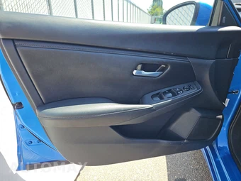 2025 Nissan Sentra SV – miniatura 9
