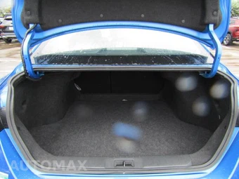 2025 Nissan Sentra SV – miniatura 15