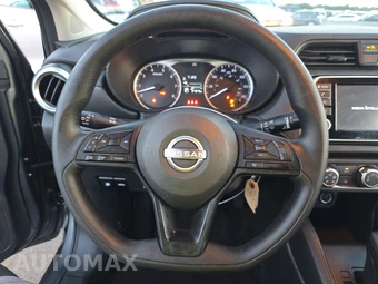 2025 Nissan Versa S – miniatura 10