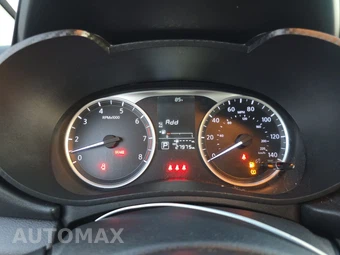 2025 Nissan Versa S – miniatura 12
