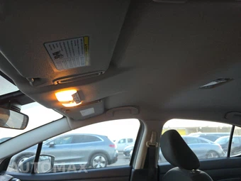 2025 Nissan Versa S – miniatura 18