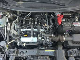 2025 Nissan Versa S - miniatura 15