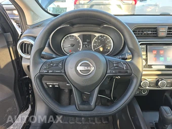 2025 Nissan Versa S – miniatura 10