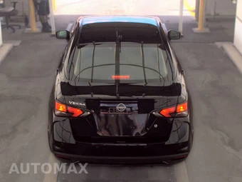 2025 Nissan Versa S – miniatura 5