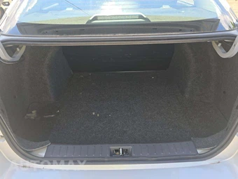 2025 Nissan Versa S – miniatura 14