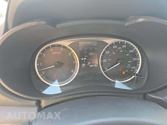 2025 Nissan Versa S – miniatura 9