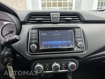 2025 Nissan Versa S – miniatura 10