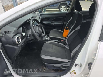 2025 Nissan Versa S – miniatura 6