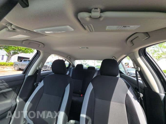 2025 Nissan Versa S - miniatura 8