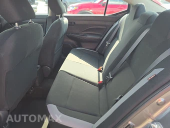 2025 Nissan Versa S – miniatura 13