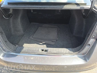 2025 Nissan Versa S – miniatura 16