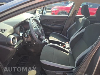 2025 Nissan Versa S – miniatura 7