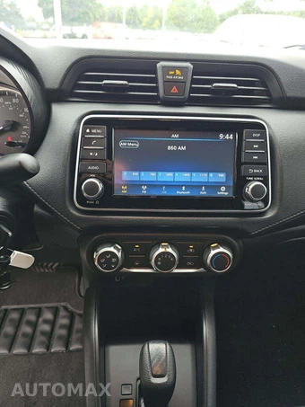2025 Nissan Versa S – miniatura 10