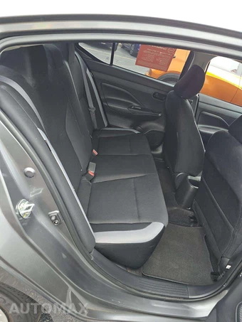 2025 Nissan Versa S – miniatura 16