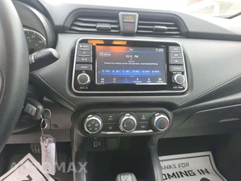 2025 Nissan Versa S – miniatura 10