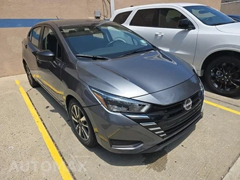 2025 Nissan Versa S – miniatura 3