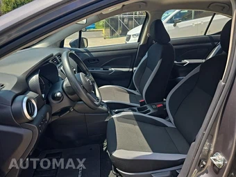 2025 Nissan Versa S – miniatura 7