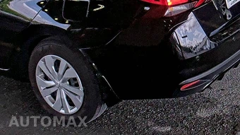2025 Nissan Versa S – miniatura 10
