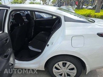 2025 Nissan Versa S - miniatura 10