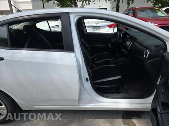 2025 Nissan Versa S - miniatura 15