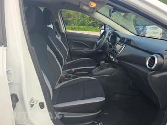 2025 Nissan Versa S - miniatura 8